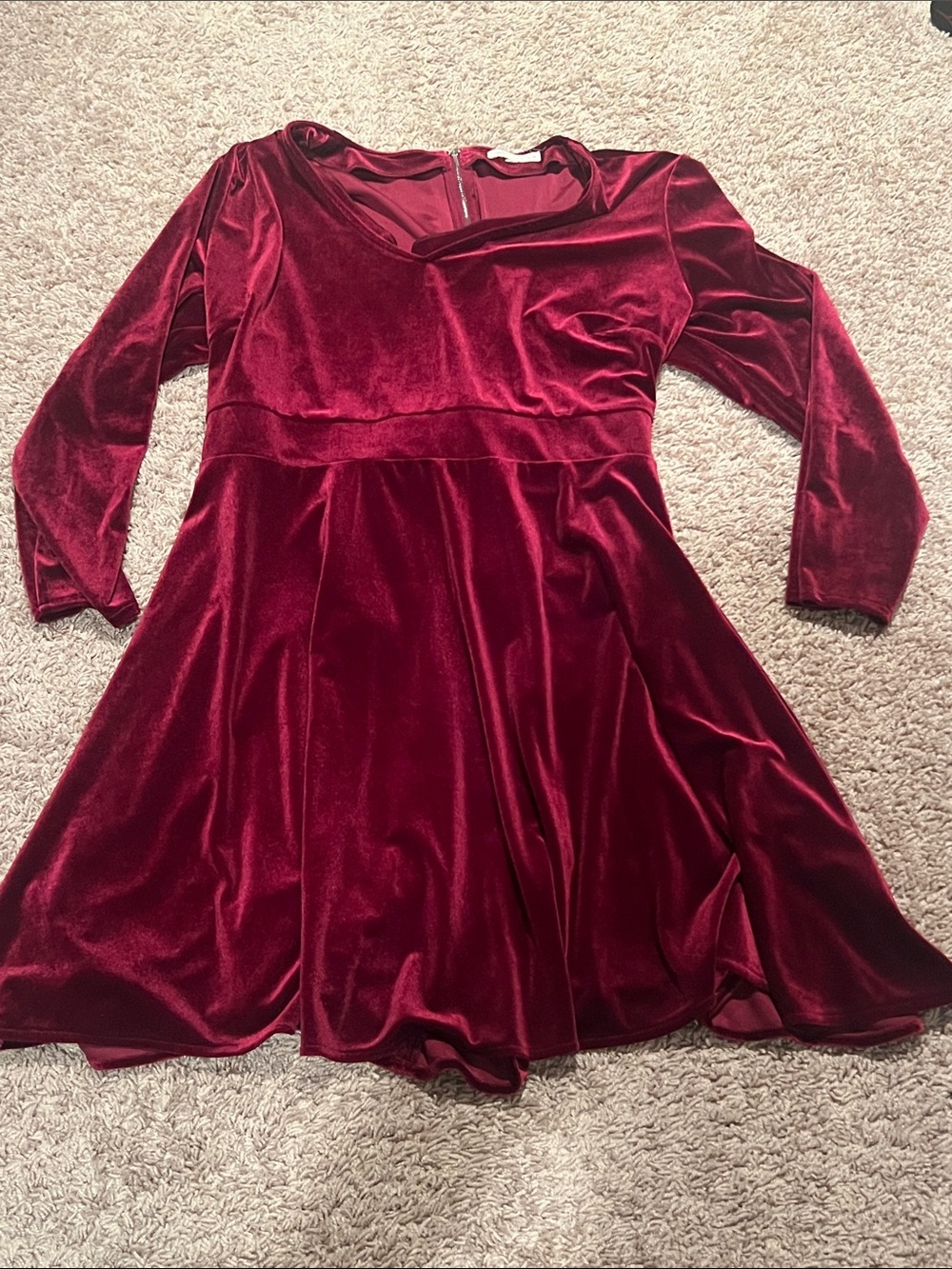 Velvet Fit-and-Flare Long Sleeve Dress - Rose Wine Color